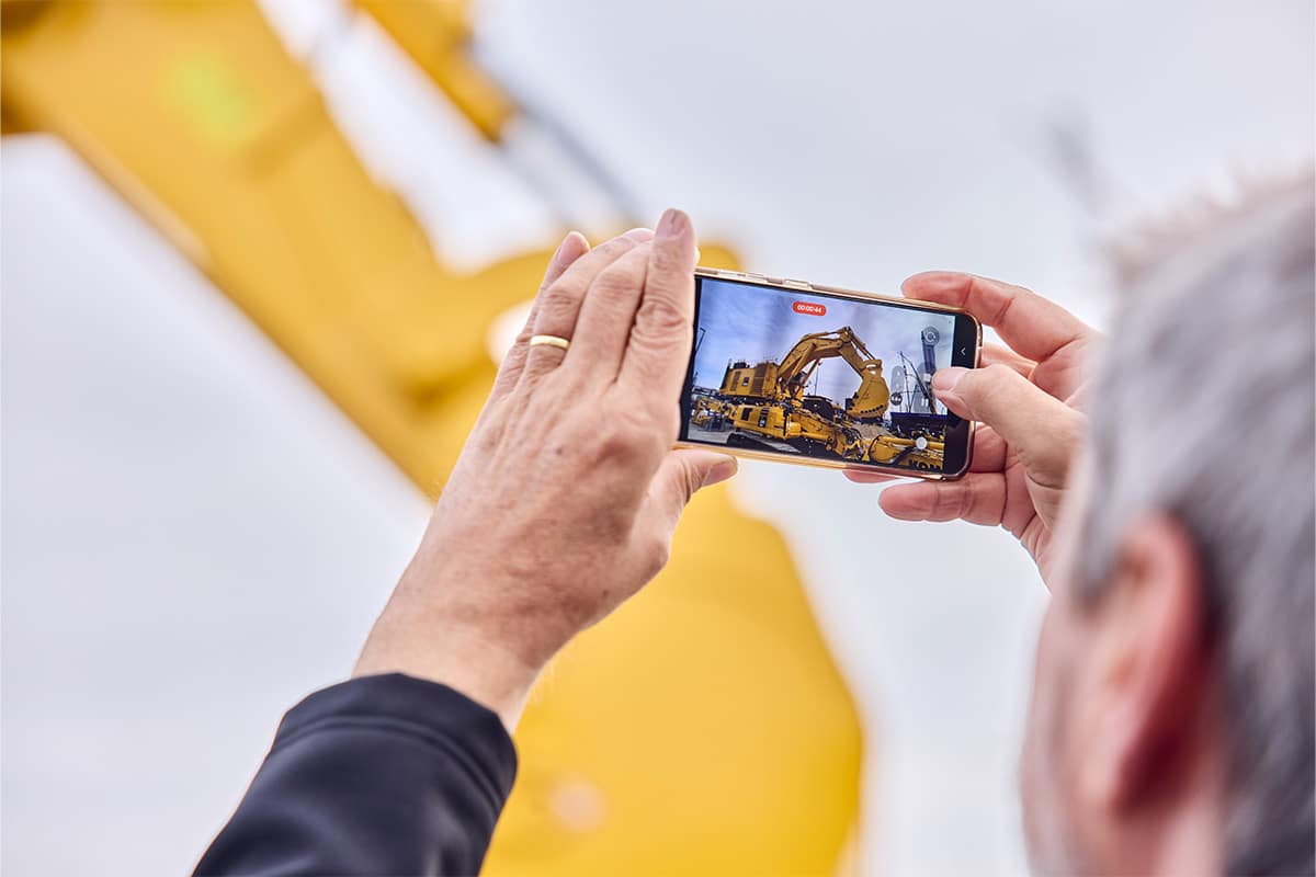 Welche Erinnerungen nimmst du mit von der bauma? Lass uns darüber sprechen am After-bauma-Meeting am 27. Juni! © Messe München GmbH